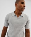Polo en maille côtelée à encolure ouverte homme[MISSING]